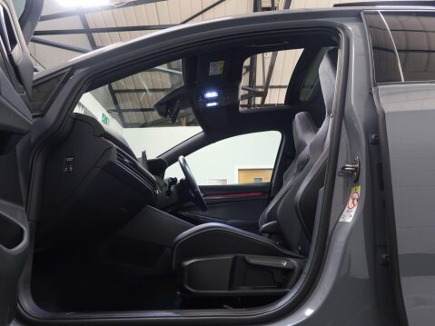 Volkswagen Golf 2.0 TDI R-Line DSG Euro 6 (s/s) 5dr 62