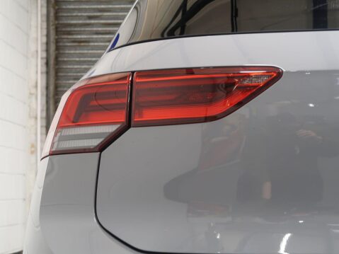 Volkswagen Golf 2.0 TDI R-Line DSG Euro 6 (s/s) 5dr 82