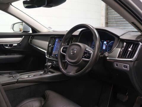 Volvo V90 2.0 D5 PowerPulse Inscription Plus Auto AWD Euro 6 (s/s) 5dr 12