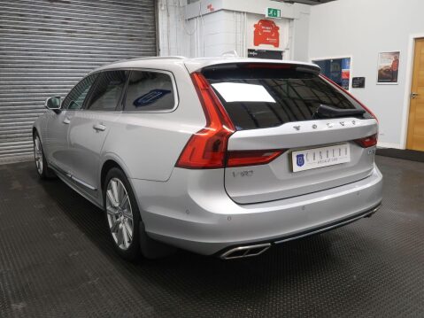 Volvo V90 2.0 D5 PowerPulse Inscription Plus Auto AWD Euro 6 (s/s) 5dr 83