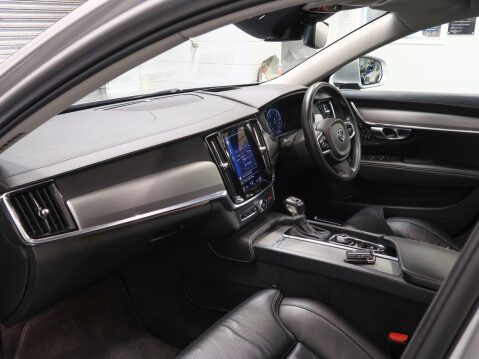 Volvo V90 2.0 D5 PowerPulse Inscription Plus Auto AWD Euro 6 (s/s) 5dr 71