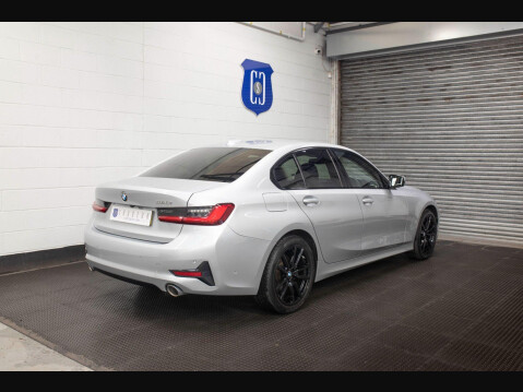 BMW 3 Series 2.0 320i Sport Auto Euro 6 (s/s) 4dr 4
