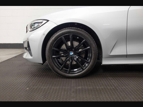 BMW 3 Series 2.0 320i Sport Auto Euro 6 (s/s) 4dr 9