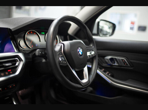 BMW 3 Series 2.0 320i Sport Auto Euro 6 (s/s) 4dr 58