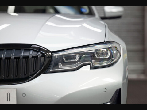 BMW 3 Series 2.0 320i Sport Auto Euro 6 (s/s) 4dr 81