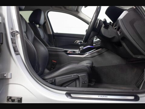 BMW 3 Series 2.0 320i Sport Auto Euro 6 (s/s) 4dr 14