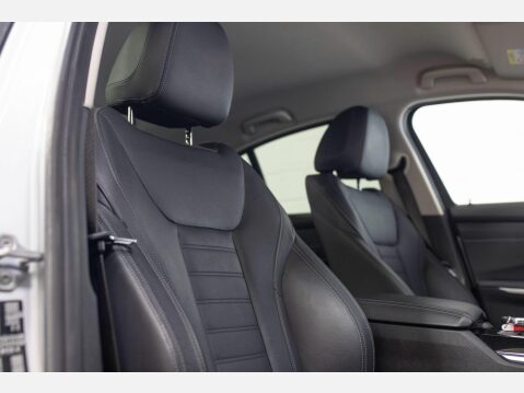 BMW 3 Series 2.0 320i Sport Auto Euro 6 (s/s) 4dr 15