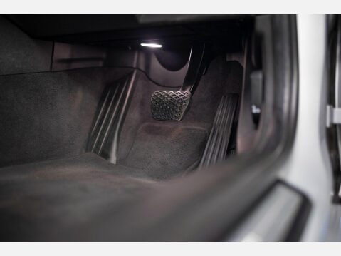 BMW 3 Series 2.0 320i Sport Auto Euro 6 (s/s) 4dr 16