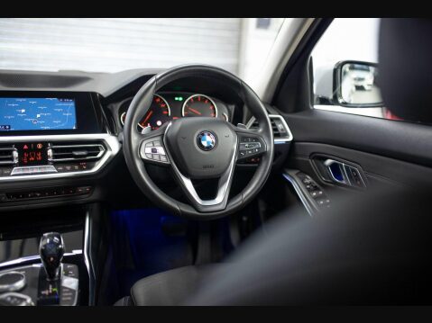 BMW 3 Series 2.0 320i Sport Auto Euro 6 (s/s) 4dr 44