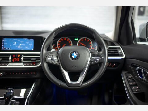 BMW 3 Series 2.0 320i Sport Auto Euro 6 (s/s) 4dr 46