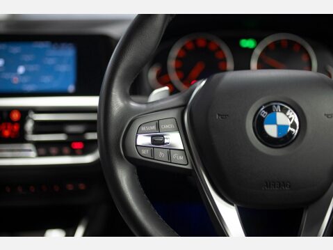 BMW 3 Series 2.0 320i Sport Auto Euro 6 (s/s) 4dr 47