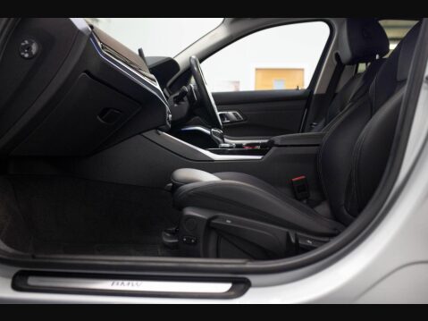 BMW 3 Series 2.0 320i Sport Auto Euro 6 (s/s) 4dr 53