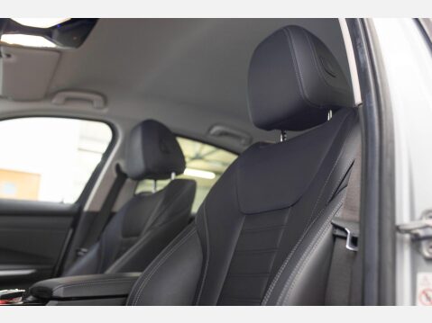 BMW 3 Series 2.0 320i Sport Auto Euro 6 (s/s) 4dr 54