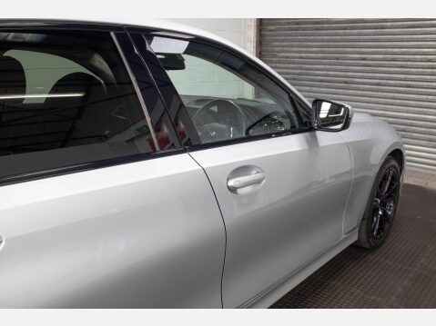 BMW 3 Series 2.0 320i Sport Auto Euro 6 (s/s) 4dr 68