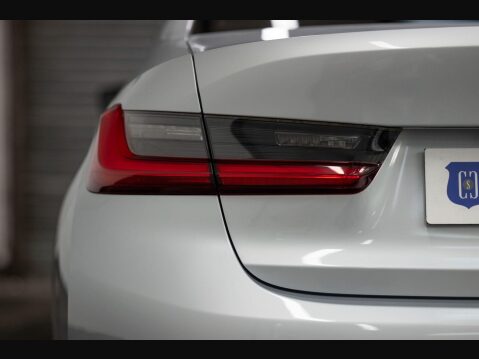BMW 3 Series 2.0 320i Sport Auto Euro 6 (s/s) 4dr 76