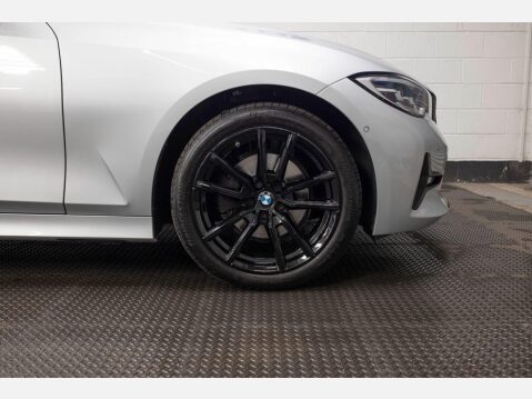 BMW 3 Series 2.0 320i Sport Auto Euro 6 (s/s) 4dr 67