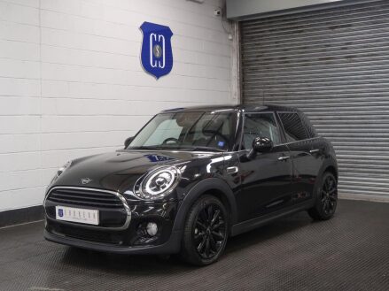 Mini Hatch 1.5 Cooper Classic Euro 6 (s/s) 5dr