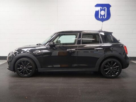 Mini Hatch 1.5 Cooper Classic Euro 6 (s/s) 5dr 6