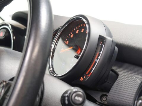 Mini Hatch 1.5 Cooper Classic Euro 6 (s/s) 5dr 20