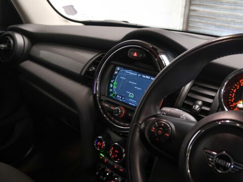 Mini Hatch 1.5 Cooper Classic Euro 6 (s/s) 5dr 21