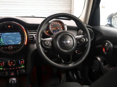 Mini Hatch 1.5 Cooper Classic Euro 6 (s/s) 5dr 47