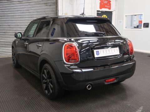 Mini Hatch 1.5 Cooper Classic Euro 6 (s/s) 5dr 64