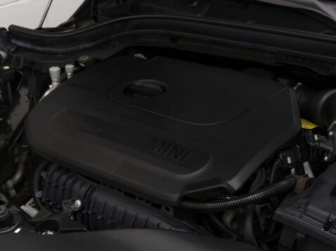 Mini Hatch 1.5 Cooper Classic Euro 6 (s/s) 5dr 12