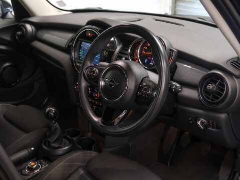 Mini Hatch 1.5 Cooper Classic Euro 6 (s/s) 5dr 13