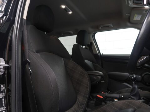 Mini Hatch 1.5 Cooper Classic Euro 6 (s/s) 5dr 16