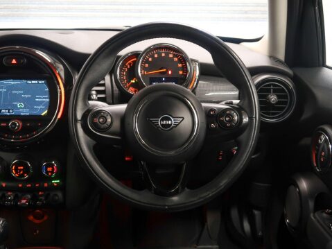 Mini Hatch 1.5 Cooper Classic Euro 6 (s/s) 5dr 49
