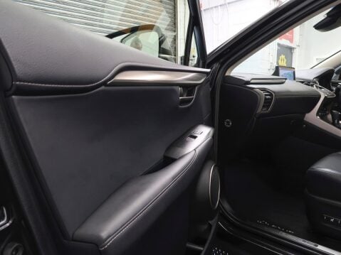 Lexus NX 2.5 300h Luxury E-CVT 4WD Euro 6 (s/s) 5dr 55