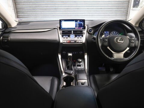 Lexus NX 2.5 300h Luxury E-CVT 4WD Euro 6 (s/s) 5dr 28