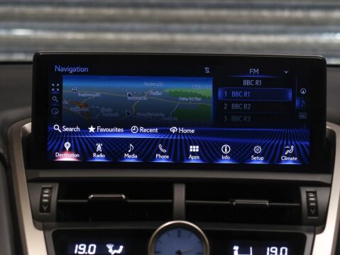 Lexus NX 2.5 300h Luxury E-CVT 4WD Euro 6 (s/s) 5dr 31