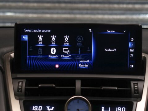 Lexus NX 2.5 300h Luxury E-CVT 4WD Euro 6 (s/s) 5dr 33