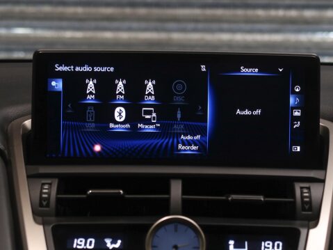 Lexus NX 2.5 300h Luxury E-CVT 4WD Euro 6 (s/s) 5dr 34