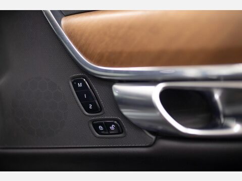 Volvo S90 2.0 D4 Inscription Pro Auto Euro 6 (s/s) 4dr 16