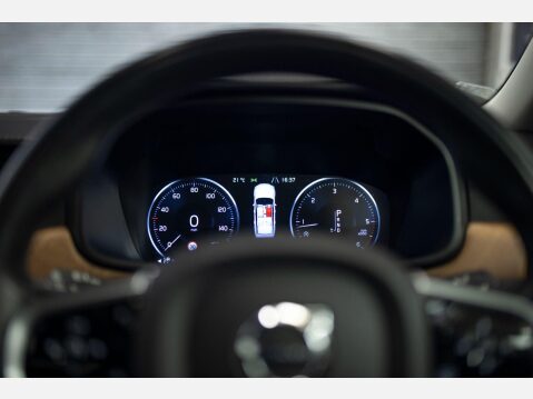 Volvo S90 2.0 D4 Inscription Pro Auto Euro 6 (s/s) 4dr 50