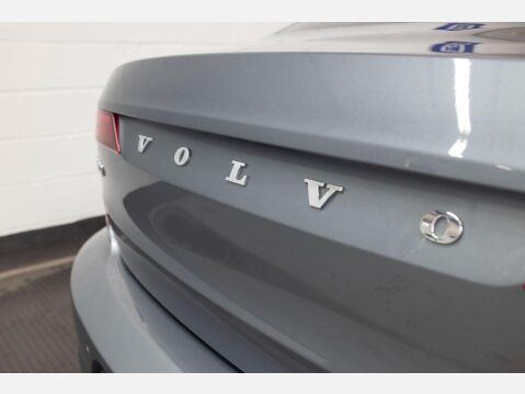 Volvo S90 2.0 D4 Inscription Pro Auto Euro 6 (s/s) 4dr 73