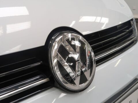 Volkswagen Golf 2.0 TSI R DSG 4Motion Euro 6 (s/s) 5dr 81