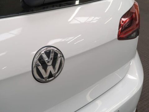 Volkswagen Golf 2.0 TSI R DSG 4Motion Euro 6 (s/s) 5dr 71