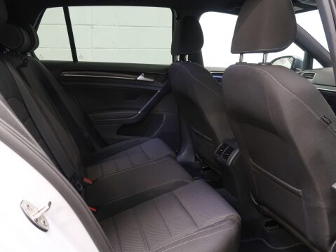 Volkswagen Golf 2.0 TSI R DSG 4Motion Euro 6 (s/s) 5dr 27