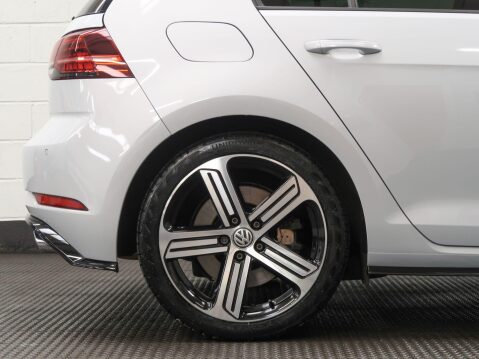 Volkswagen Golf 2.0 TSI R DSG 4Motion Euro 6 (s/s) 5dr 66
