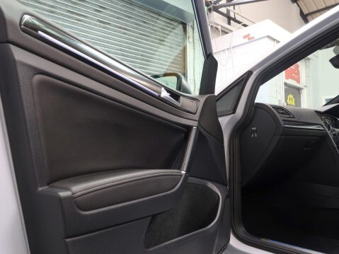 Volkswagen Golf 2.0 TSI R DSG 4Motion Euro 6 (s/s) 5dr 58