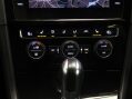 Volkswagen Golf 2.0 TSI R DSG 4Motion Euro 6 (s/s) 5dr 44