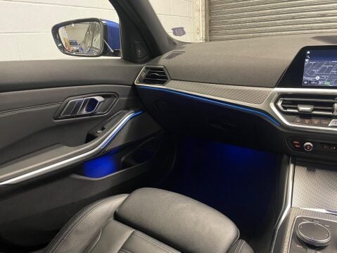 BMW 3 Series 2.0 320d M Sport Auto xDrive Euro 6 (s/s) 4dr 54