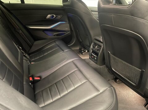 BMW 3 Series 2.0 320d M Sport Auto xDrive Euro 6 (s/s) 4dr 28