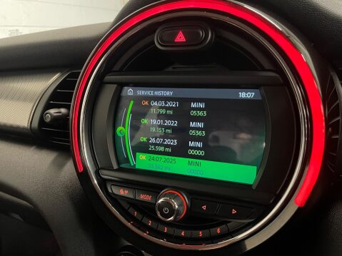 Mini Hatch 1.5 Cooper Exclusive Euro 6 (s/s) 3dr 34
