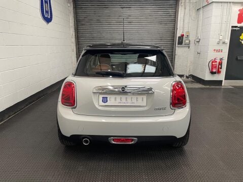 Mini Hatch 1.5 Cooper Exclusive Euro 6 (s/s) 3dr 54