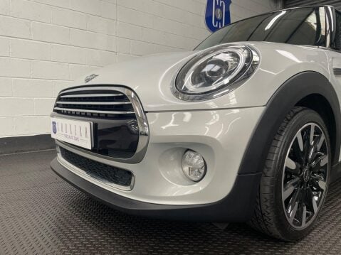 Mini Hatch 1.5 Cooper Exclusive Euro 6 (s/s) 3dr 66