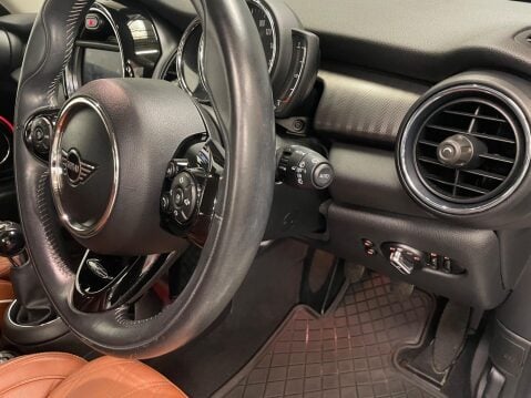 Mini Hatch 1.5 Cooper Exclusive Euro 6 (s/s) 3dr 19